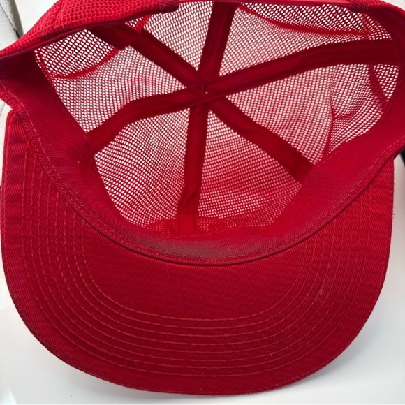 Red Mesh Cap - Picture 2 of 4